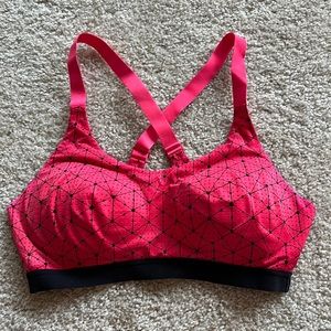 Victoria Secret sports bra size 36c